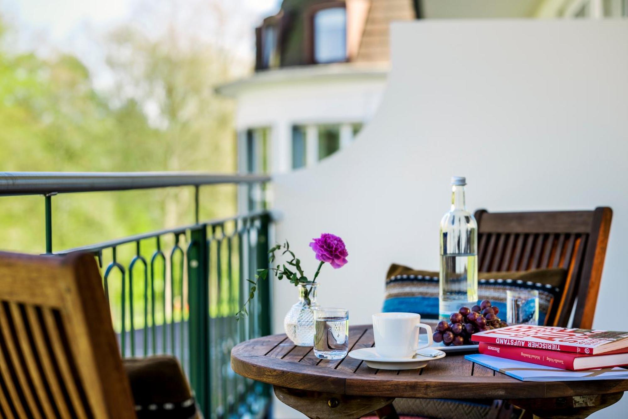 不来梅公园酒店 BRE 外观 照片 A balcony