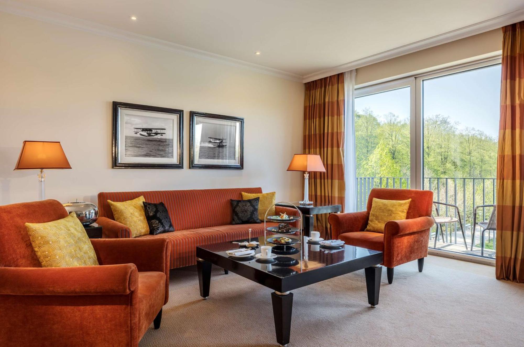 不来梅公园酒店 BRE 外观 照片 A living room at the InterContinental Berlin